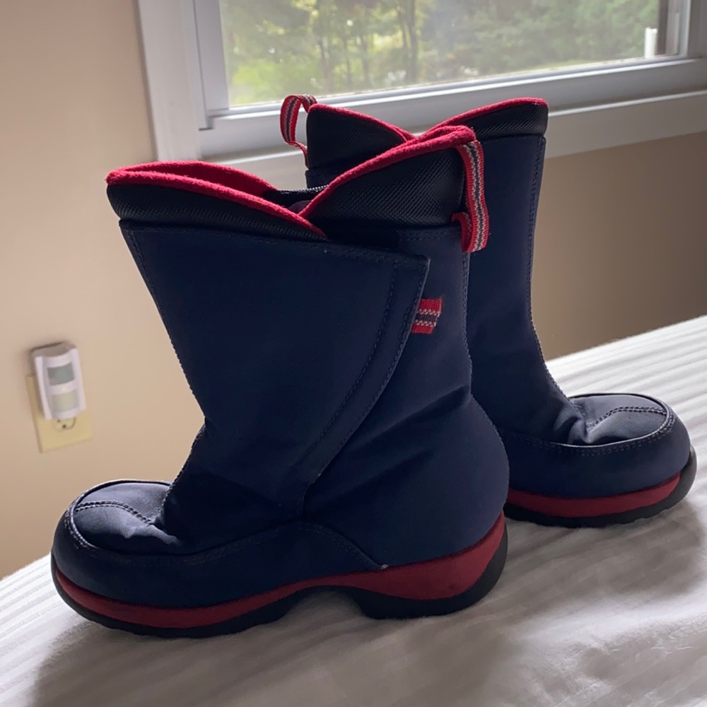 Lands’ End winter boots. Velcro closure. Navy blue and red. Good used condition
